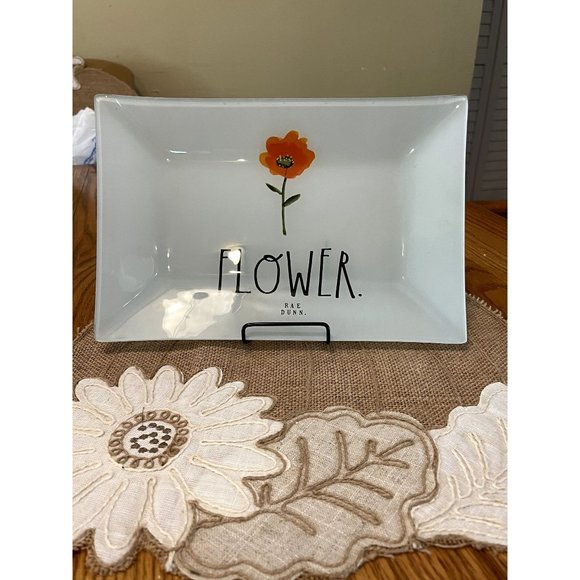 New Frosted Glass Rae Dunn Flower Tray Platter - Picture 1 of 8